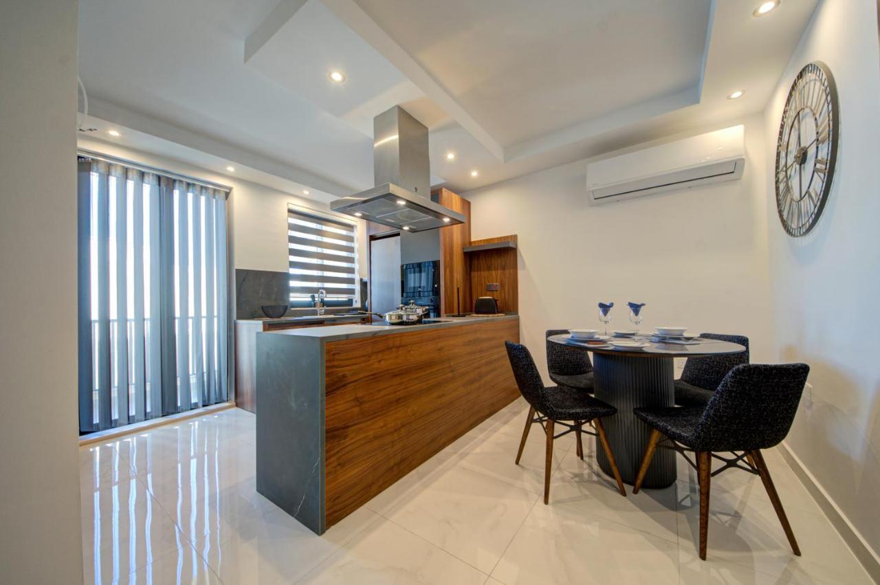 Central Apartments เซนต์พอลส์เบย์ ภายนอก รูปภาพ