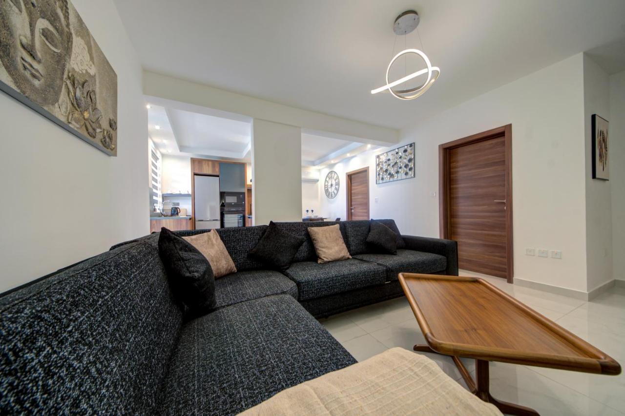 Central Apartments เซนต์พอลส์เบย์ ภายนอก รูปภาพ
