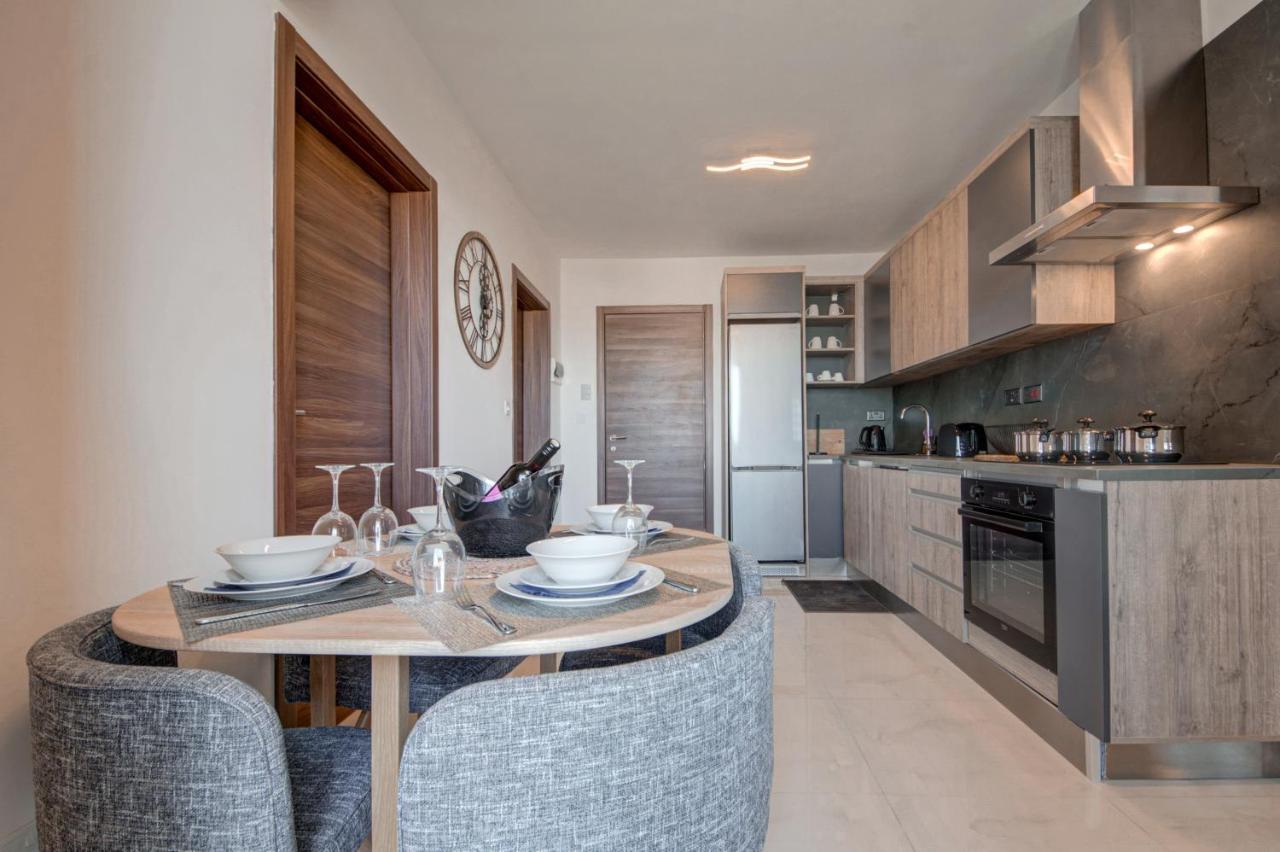 Central Apartments เซนต์พอลส์เบย์ ภายนอก รูปภาพ