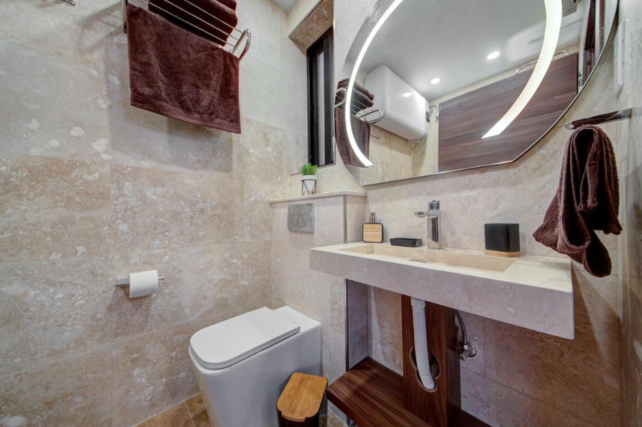 Central Apartments เซนต์พอลส์เบย์ ภายนอก รูปภาพ