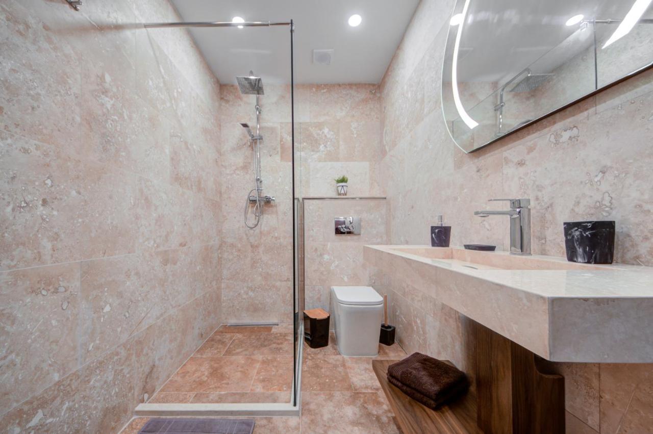 Central Apartments เซนต์พอลส์เบย์ ภายนอก รูปภาพ
